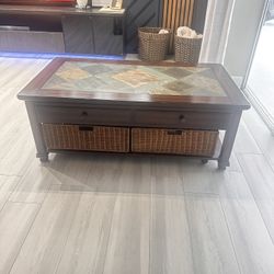 Coffee Table Great Condition 