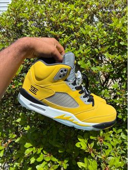 Jordan 5s for sale 140$