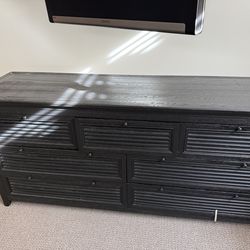 Dresser 7 drawers black