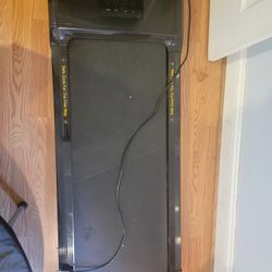 Treadmill w/ Remote