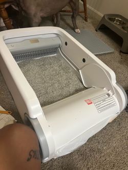 Automatic cat litter box