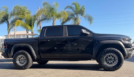 Kmc 235 Beadlock 18x8.5 6x139.7 -18 Offset With Nitto Ridge Grappler 35x12.50R18 Tires🔥🔥🔥