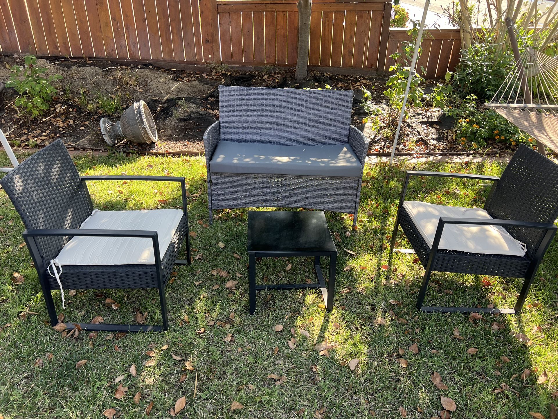 Patio Furniture Like New🪑Delivery available for a fee with a deposit🙏