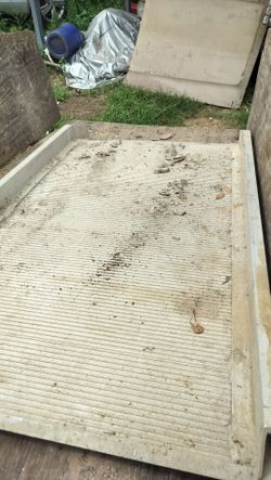 Heavy duty wheelchair ramp aluminum for 200 bucks as is