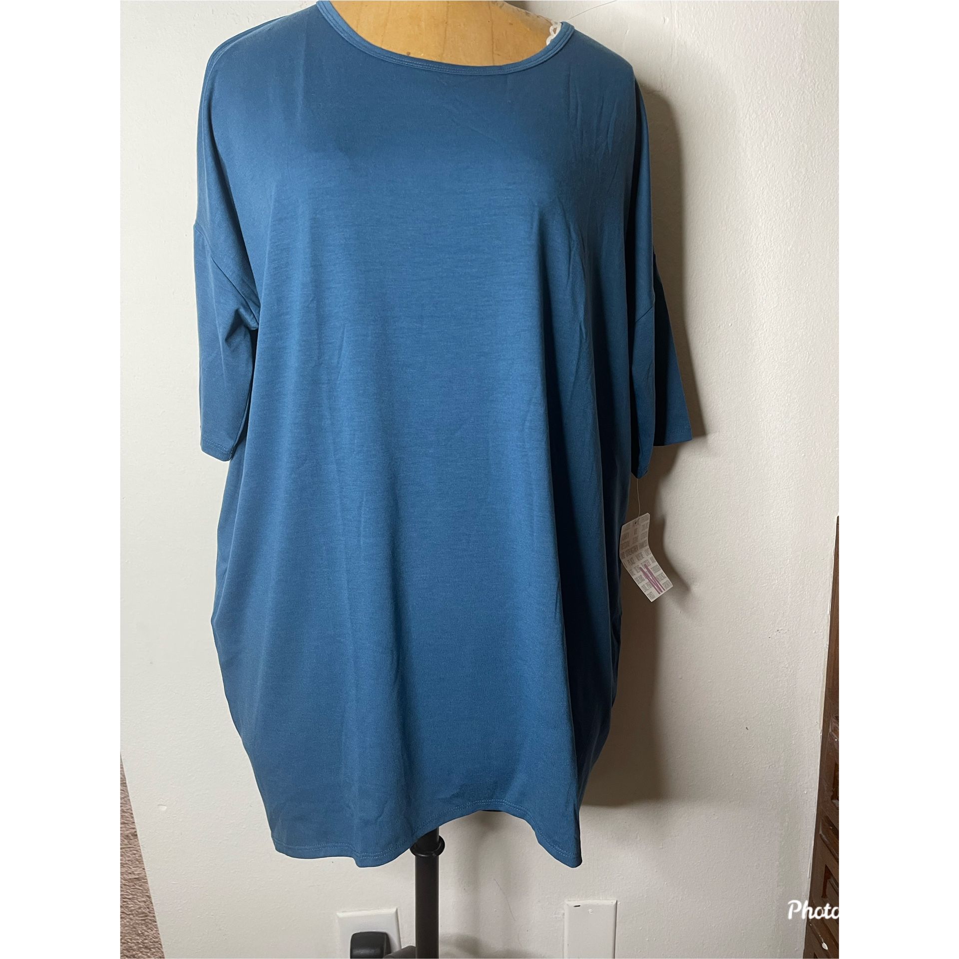 LulaRoe over sized top