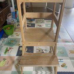 Toddler Standing tower