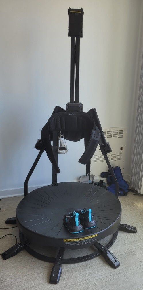 VR Treadmill - Kat Walk C2 Core