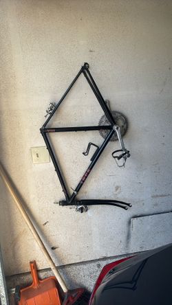 Vintage Trek USA steel road bike frame w/ crankset – great project
