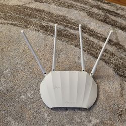 TP-Link TL-WA1201 AC1200 Access Point