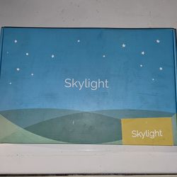 Skylight Touchscreen Digital Picture Frame