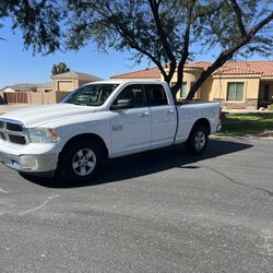 2017 Ram 1500 SLT