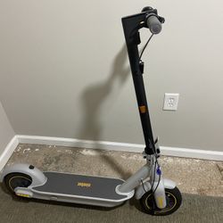 Segway Ninebot G30LP Electric Scooter 