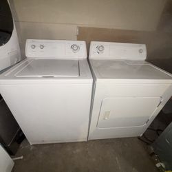 Whirlpool Washer And Dryer Set On Good Working Condition 
