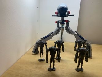 Super battle droids and Tri-droid LEGO