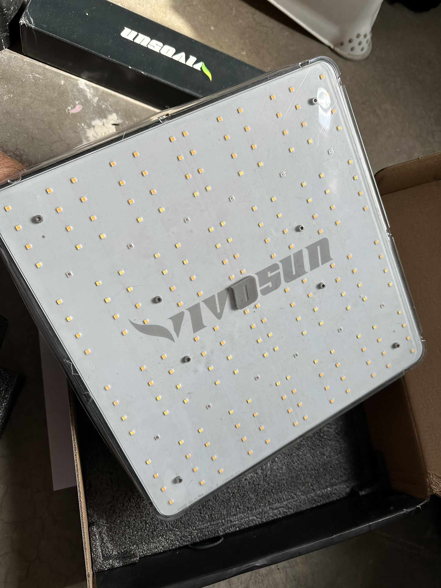 Vivosun 100W Grow Light