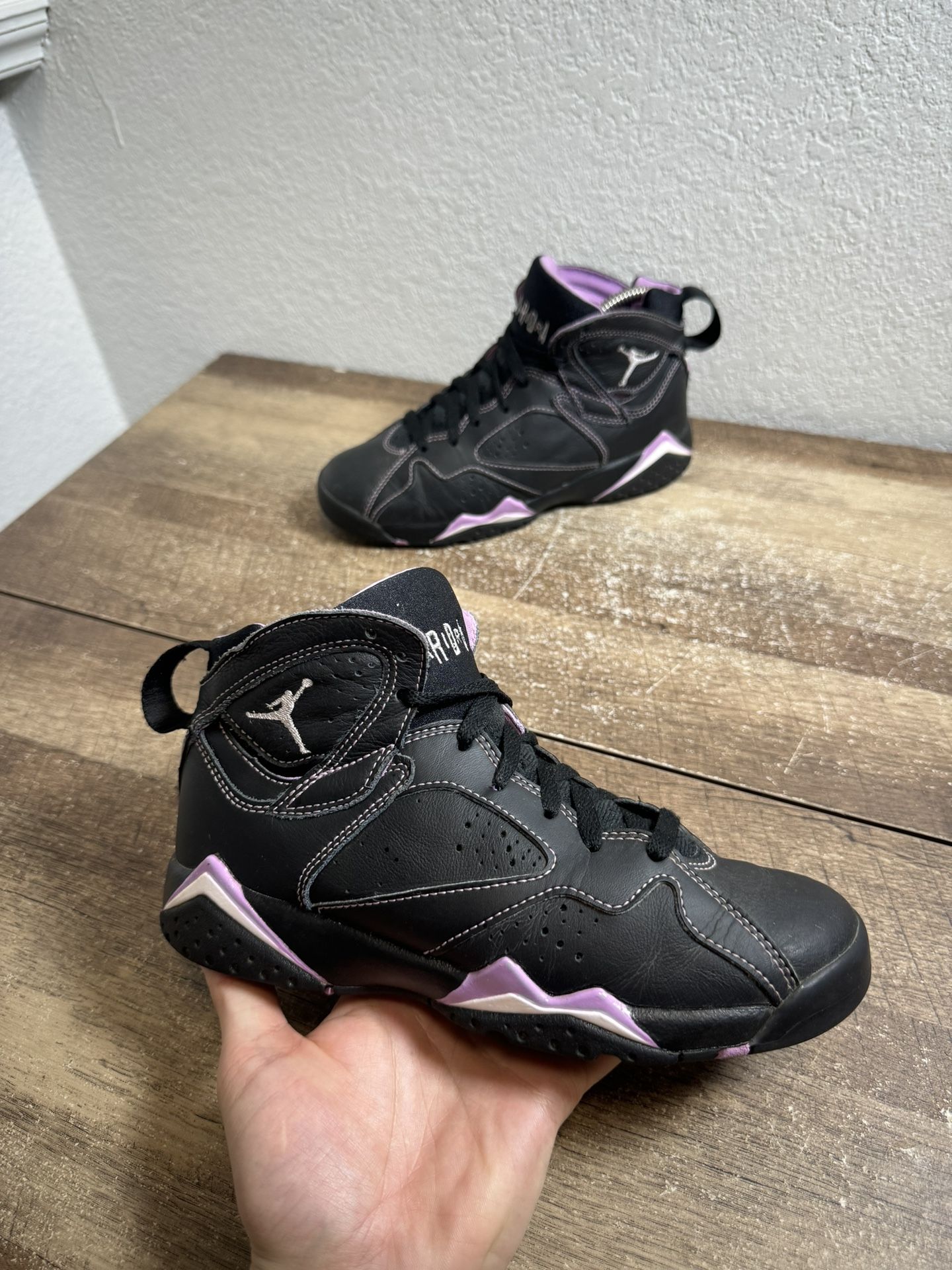 Nike Kids Jordan 7 Retro DV2255-055 Black Purple Sneakers Shoes Size 4.5Y 6W