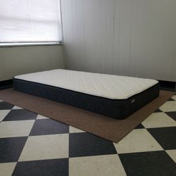 Twin size mattress - can DELIVER almost anywhere for $20 extra - gently used and in LIKE NEW condition 😍