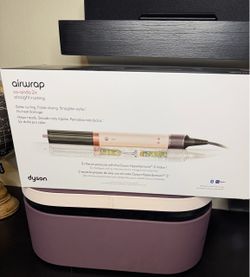 Dyson Airwrap Co-anda2x Complete Set – $475 OBO 💕