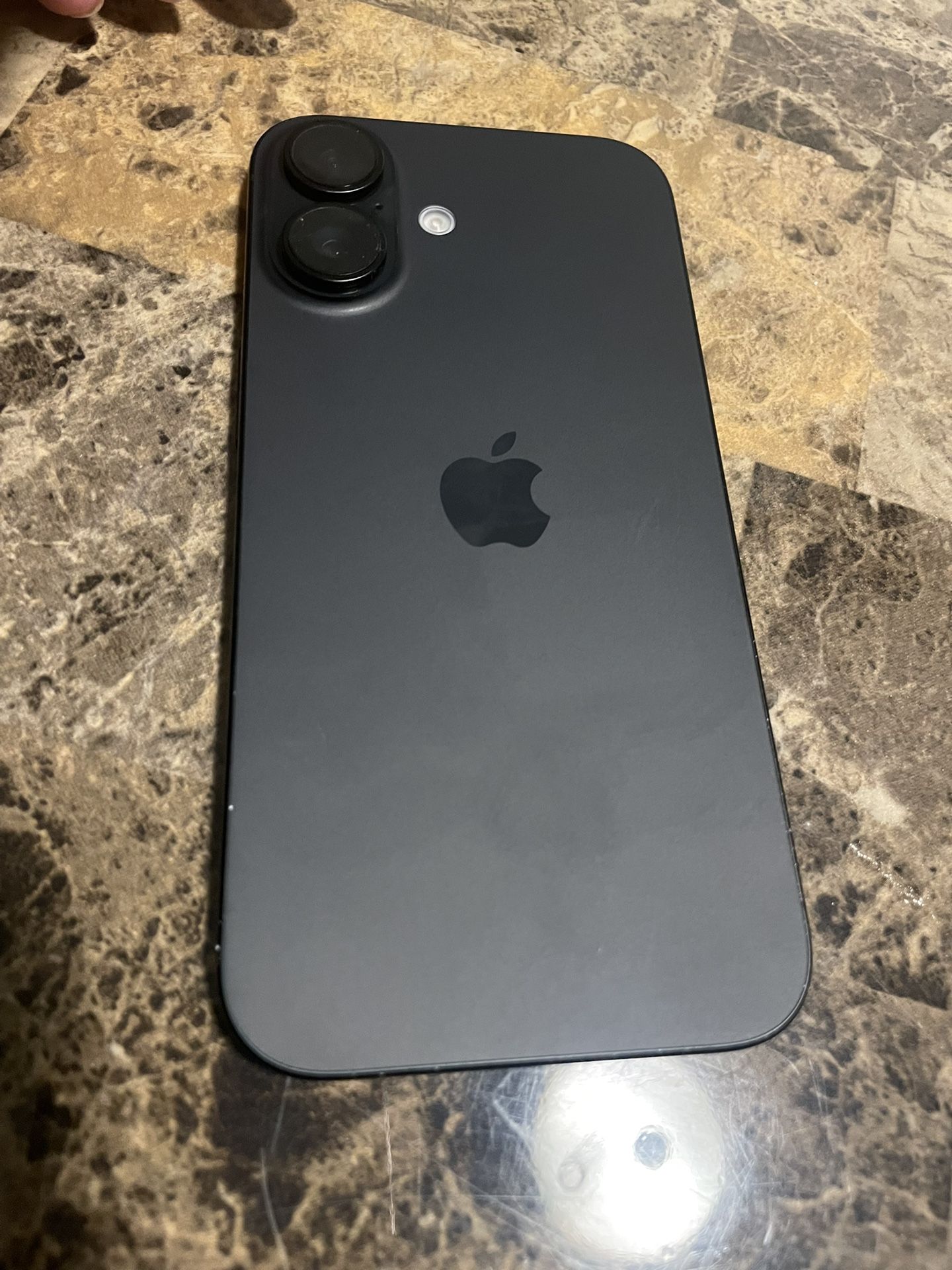 Renew iPhone 16