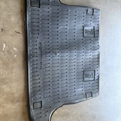 2015-2024 Toyota 4 runner OEM Rubber Trunk May