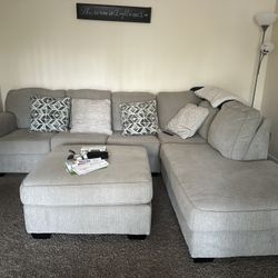 Sectional Sofa/Couch With Chaise