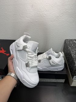 Aj4 Nike Air jordan 4 retro white metal size 7,7.5,8,8.5,9,9.5,10,10.5,11,12 