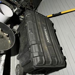 Large husky toolbox