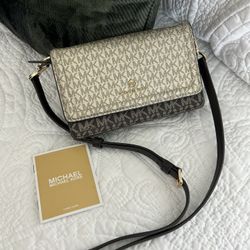 Authentic Michael Kors Logo Small Crossbody Bag (New Without Tags) 