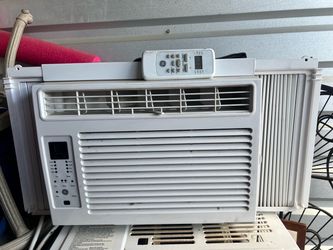 GE small room window air conditioner
