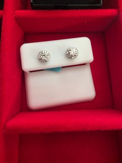 ✨ VVS1 Moissanite Halo Stud Earrings | 925 Solid Silverr
