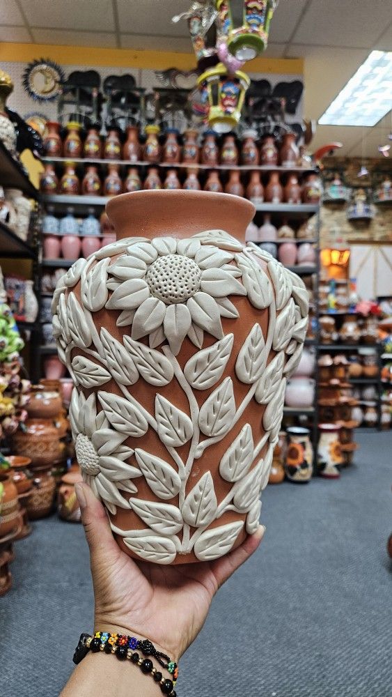 💐🏺clay Flower Vase 🏺💐Talavera & Clay Pottery Store 12031 Firestone Blvd Norwalk Ca 90650 Open Everyday 9AM-7PM Instagram; Casaxartesanal