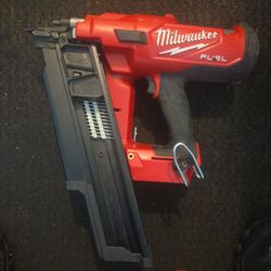 Milwaulkee 21° Fraiming Nailer