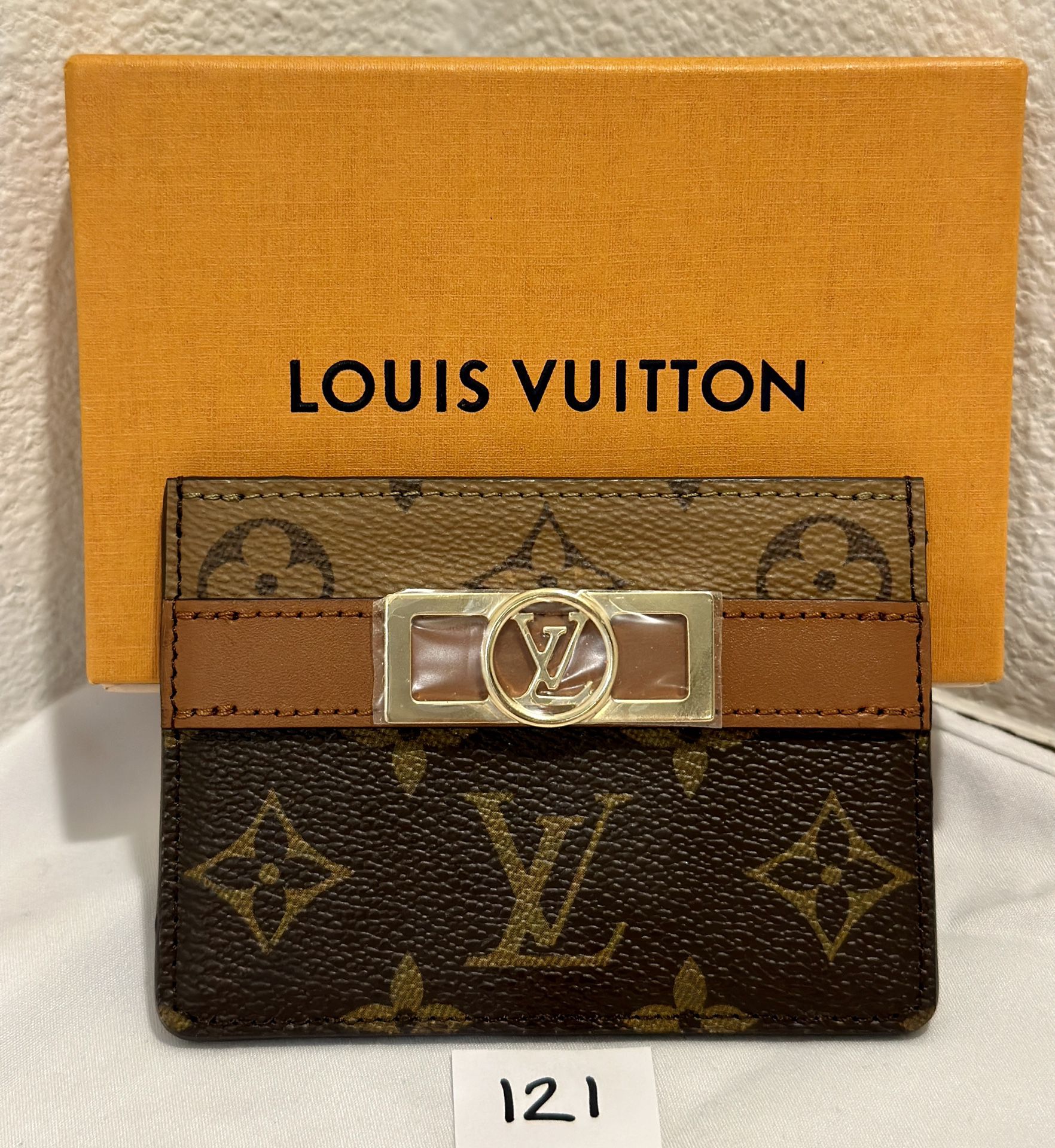Louis Vuitton Dauphine Cardholder w/ Entrupy certificate for Sale in  Irvine, CA - OfferUp