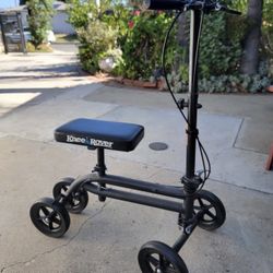 KNEE ROVER - LIGHTLY USED - $40