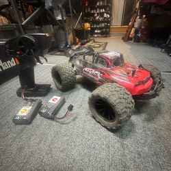 Dee RC 1:16 scale RC truck