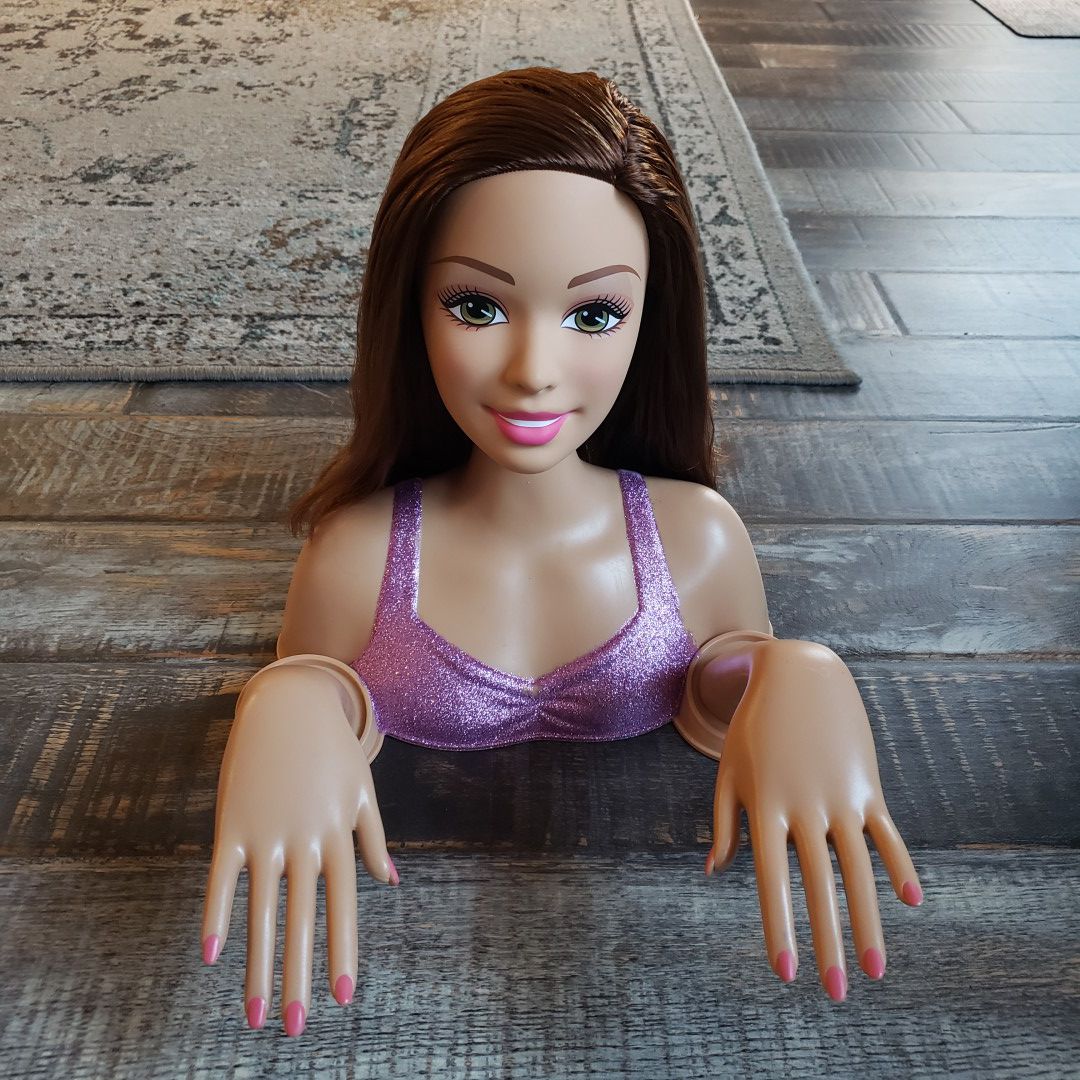 Rare Brunette Barbie 12'' Rotating Head Manicure Hands ~ Fashion Bust [2014] Mattel Just Play Like- NEW Condition