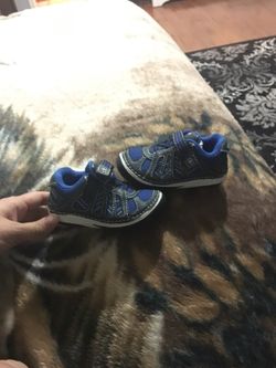 Stride right size 4 brand new
