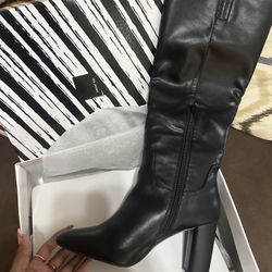 Size 8.5 Boots $20