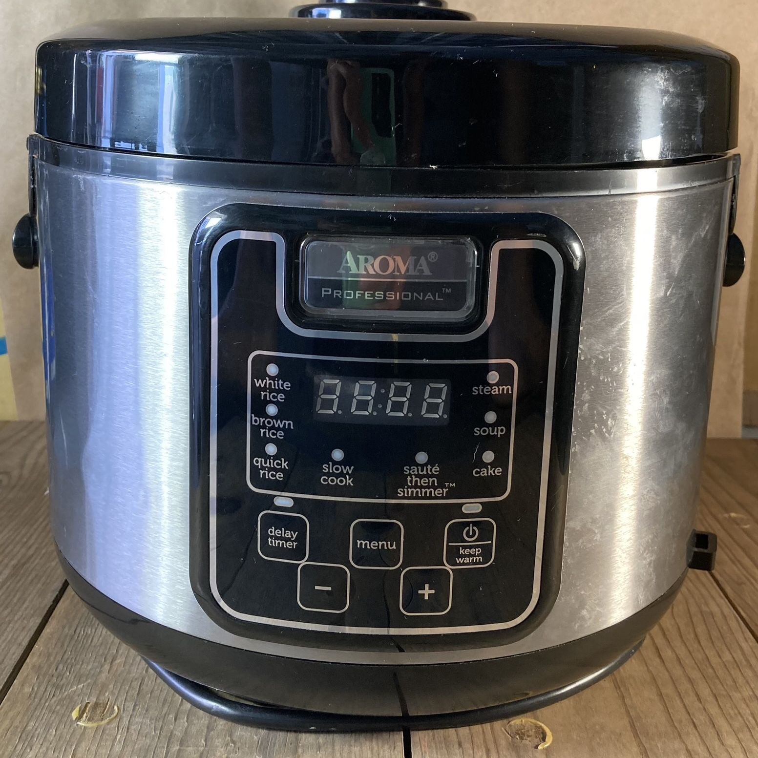 Deni 9100 Combo Cooker Deep Fryer Steamer Rice Cooker Slow Cooker All In  One ($15) for Sale in New Port Richey, FL - OfferUp