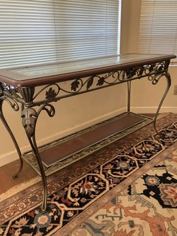 Three Piece Coffee Table, Sofa Table, And End Table