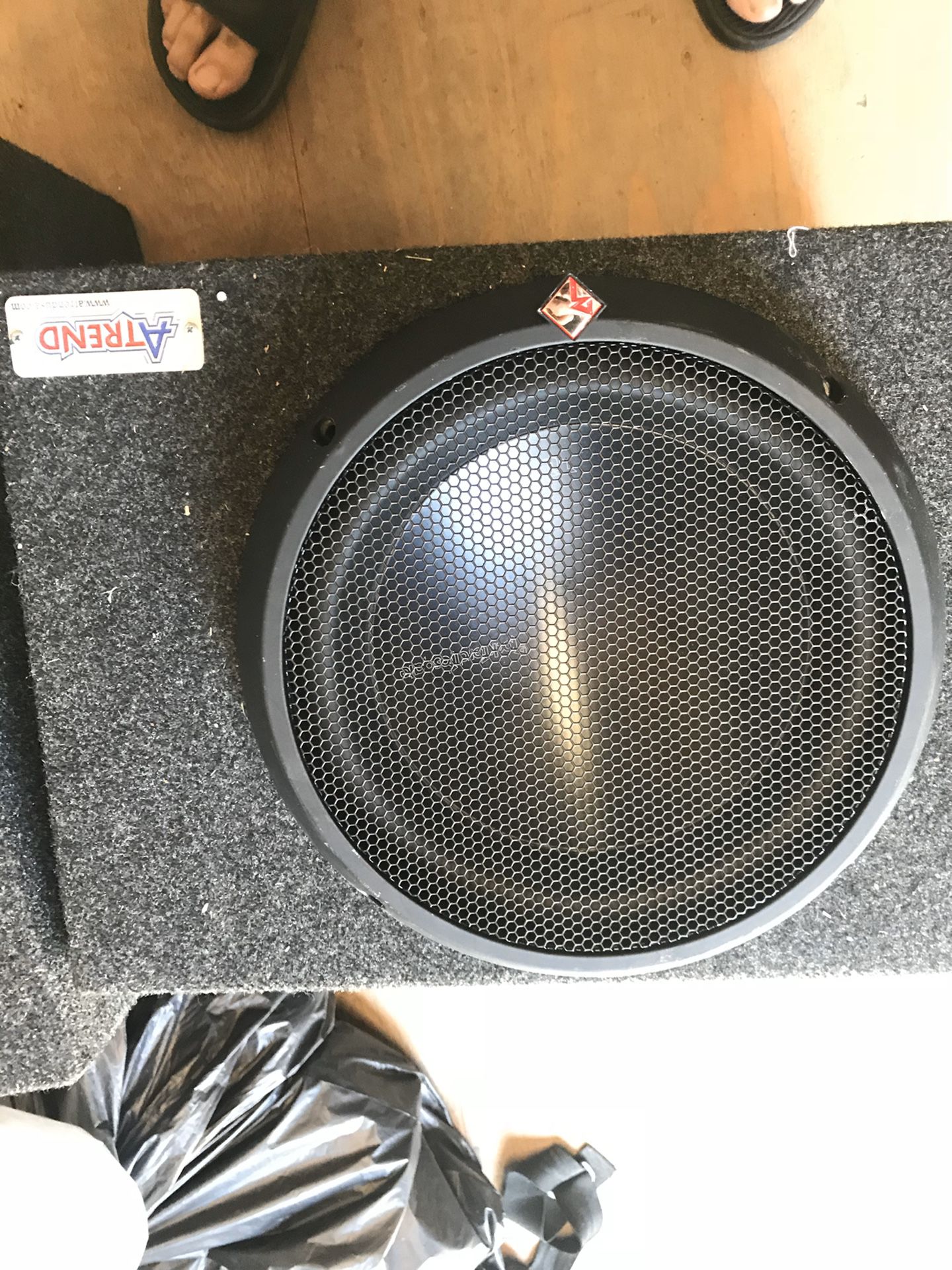 Rockford fosgate T0 10” subwoofer with attend box