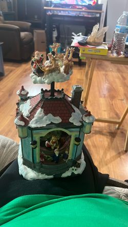 Battery Operated Christmas Carousel
