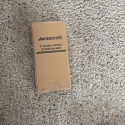 Westcott 8-Inch Shorty Offset Lightweight Durable Extension Arm for Flash, Black