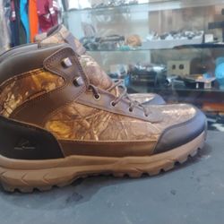 men's hiking boots size 13$25