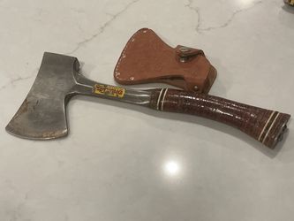 Estwing 24 A sportsman hatchet axe