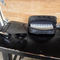 Oakley Sun Glasses