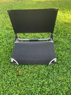 Stadium seat