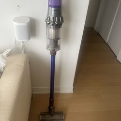 Dyson Cordless Vacuum