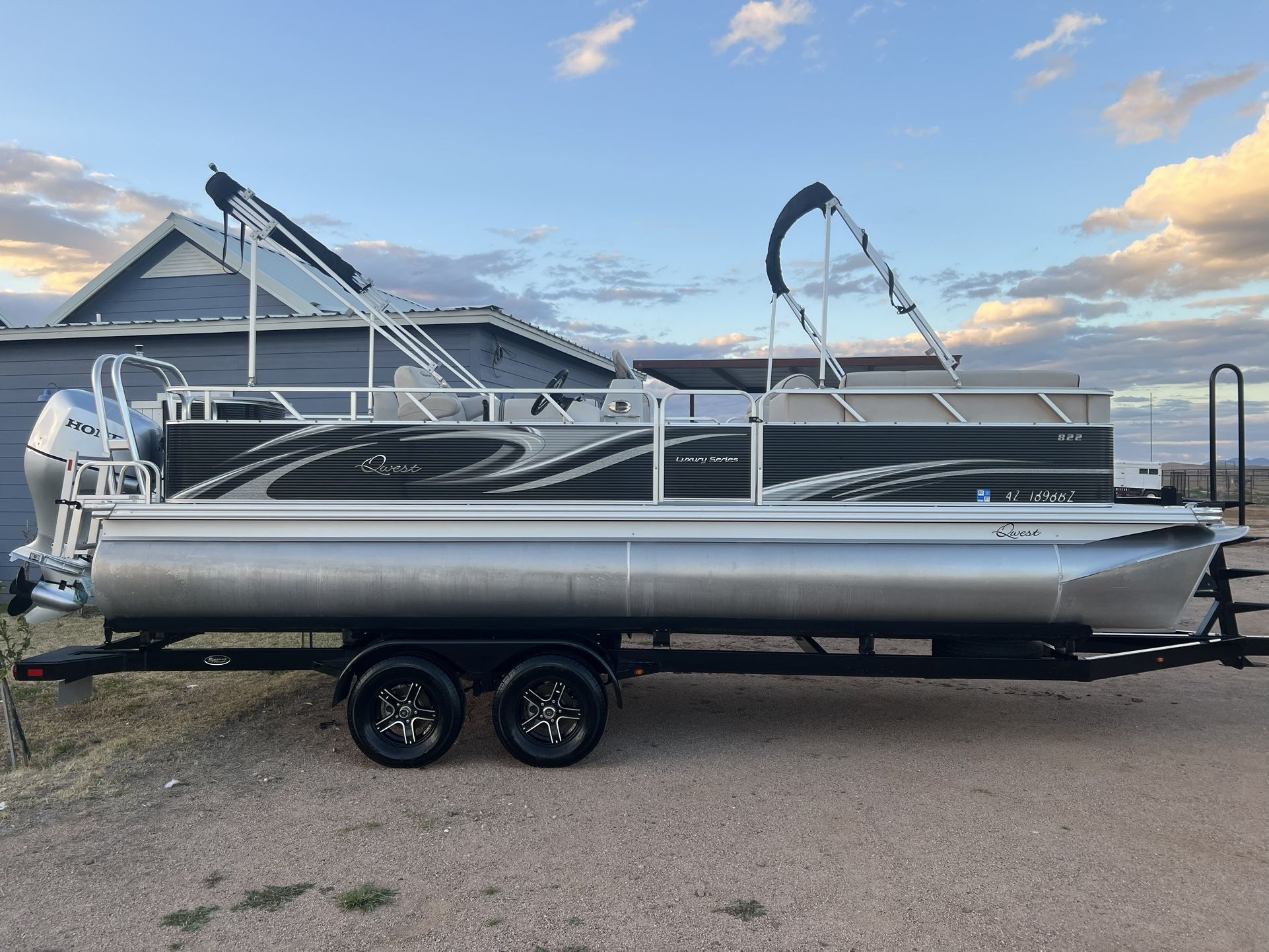 2017 Qwest Pontoon Boat. 22’ for Sale in Eleven Mile, AZ OfferUp