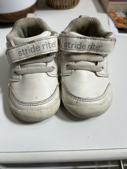 Stride Rite Size 3 Baby Shoes
